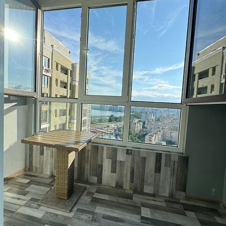 Solo Apartment Virmenska キエフ エクステリア 写真