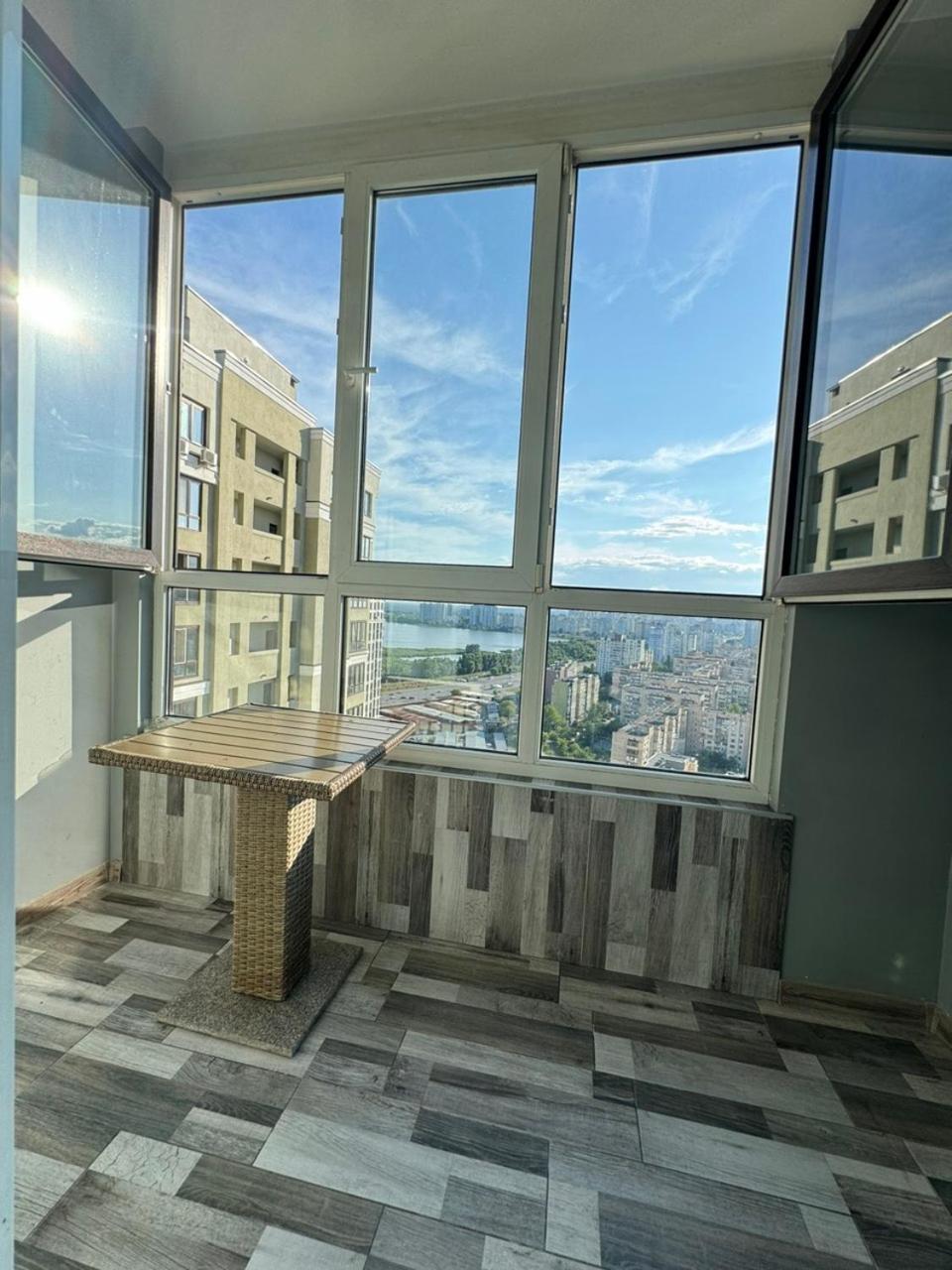 Solo Apartment Virmenska キエフ エクステリア 写真